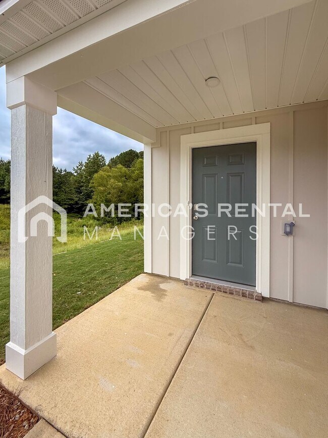 Building Photo - HALF OFF DEPOSIT SPECIAL!! New Constructio...