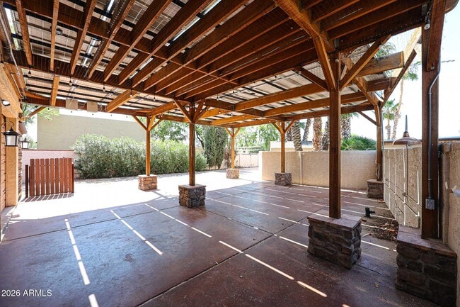 Building Photo - 6228 E Pershing Ave