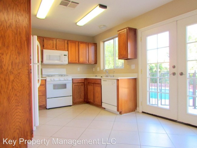 Building Photo - 3 br, 2.5 bath House - 7212 Sublime Ave