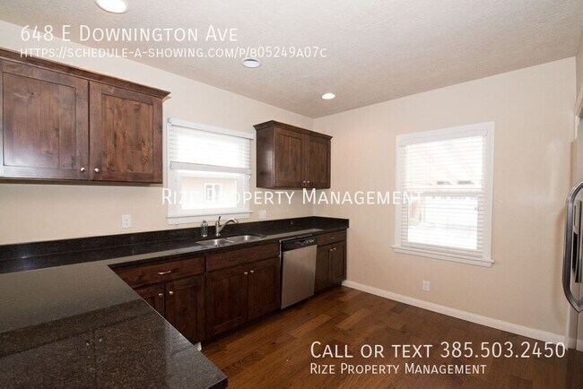 Foto del edificio - 648 Downington Ave S
