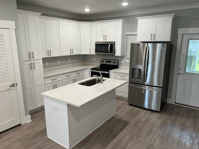 Building Photo - 318 N Sand Palm Rd