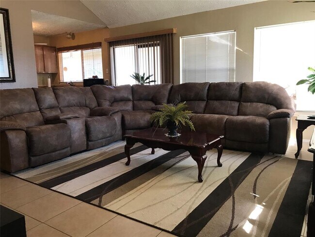 Foto del edificio - 12218 Westwold Dr
