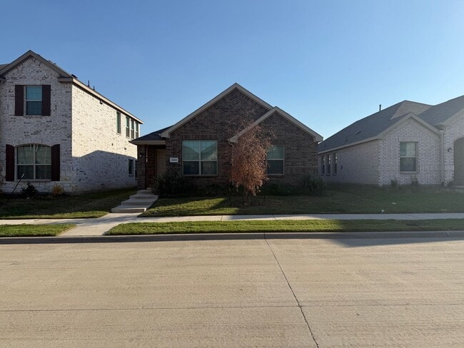 Foto del edificio - Great 3 bedroom in Providence Village Ask ...