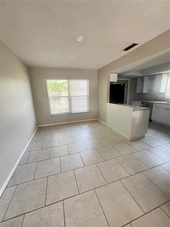 Building Photo - 908 Castle Way