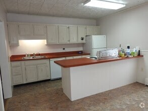 Building Photo - 91 Cote Ave