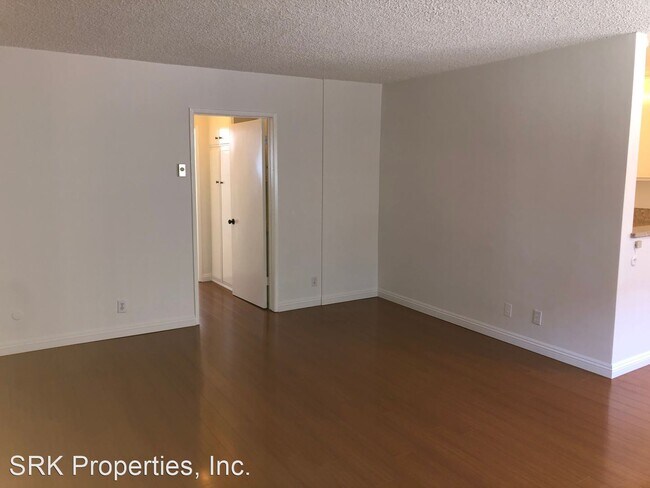Building Photo - 3207 Bagley Ave
