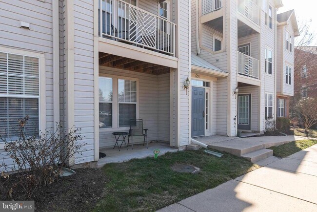 Building Photo - 691 Winding Stream Way