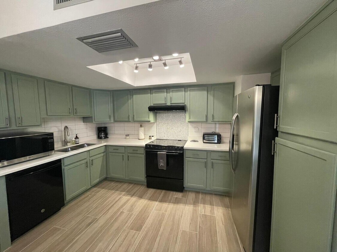 Foto principal - 8101 N 33rd Dr