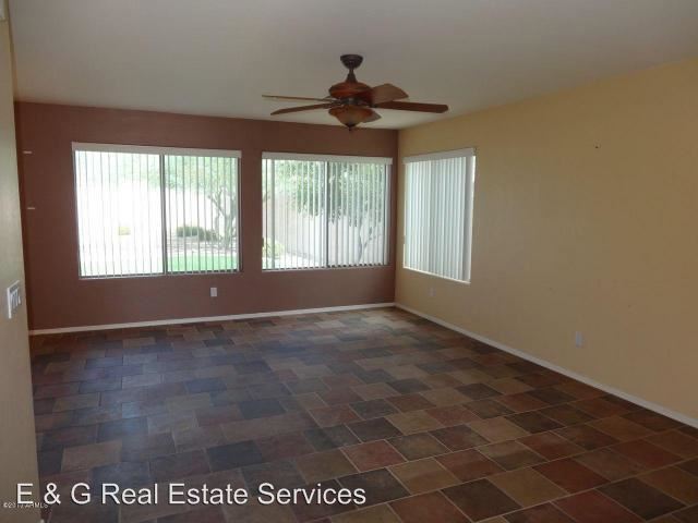 Building Photo - 27623 N 63rd Dr