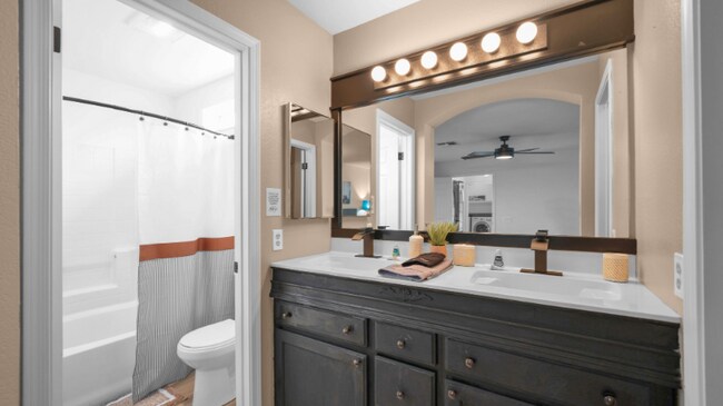 Building Photo - 8533 W Colter St