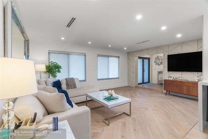 Foto principal - 599 SW 8th Terrace