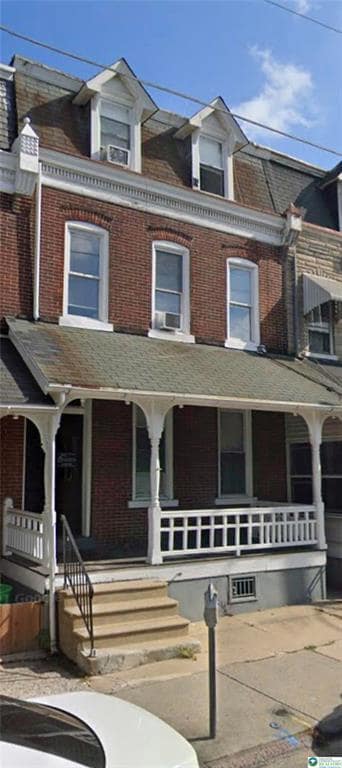 Building Photo - 139 N 10th St