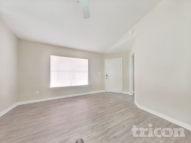 Foto del edificio - 3131 Kelling St