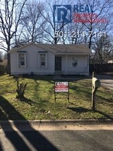 Building Photo - 134 Lonsdale Cir