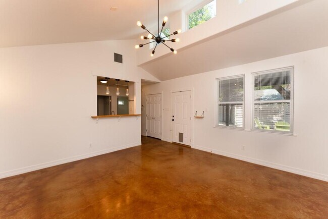 Building Photo - 1709 Haskell St