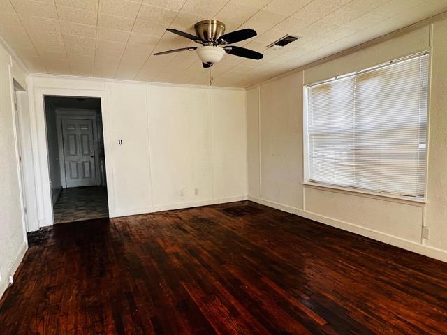 Foto del edificio - 204 W Pecan St