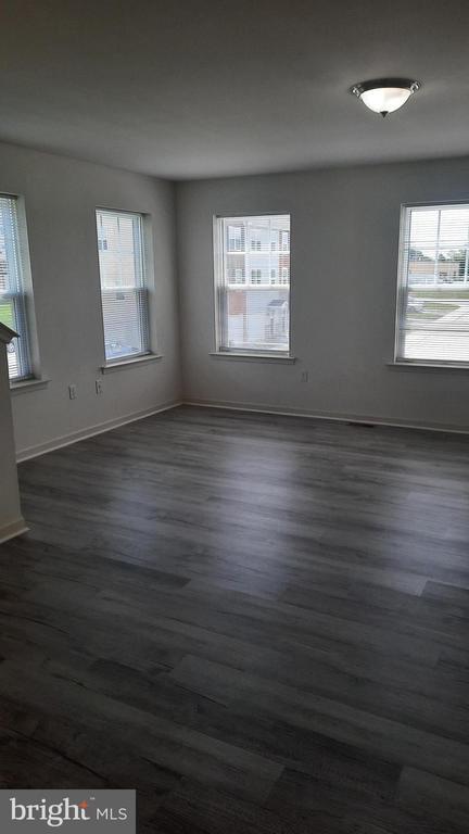 Foto del edificio - 829 Schooner Ln