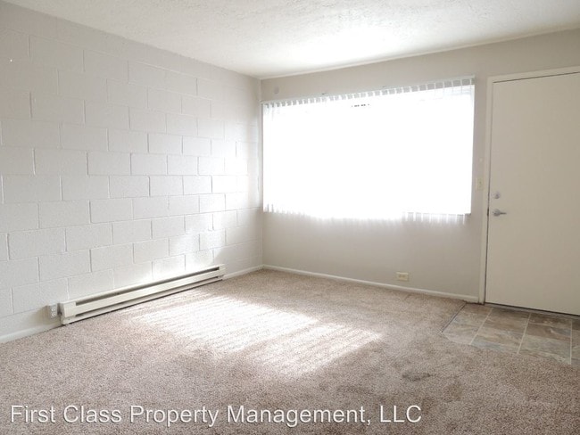 Building Photo - 4555 SW Erickson Ave