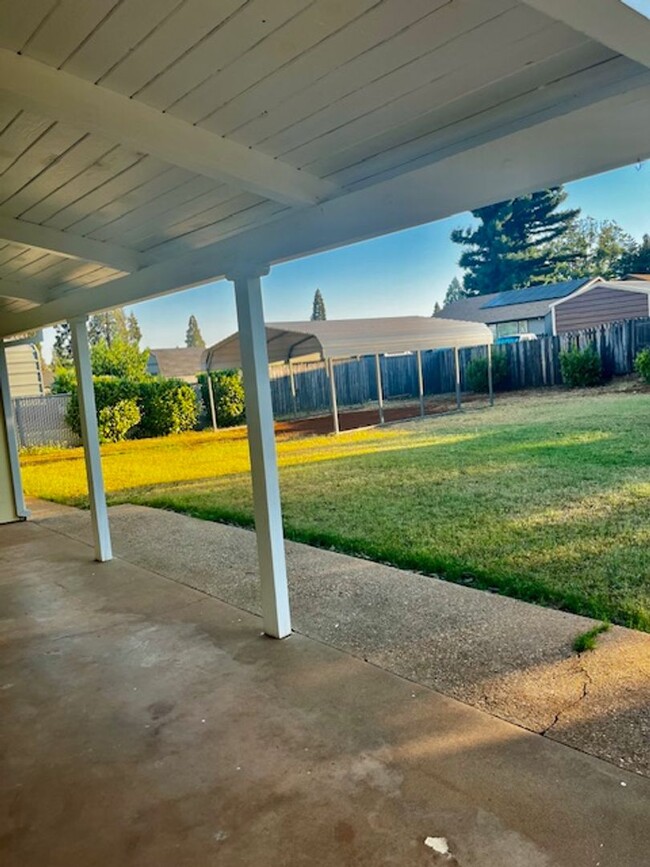 Building Photo - 6231 Forest Ln