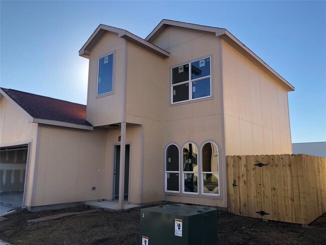 Building Photo - 8707 Beviamo St