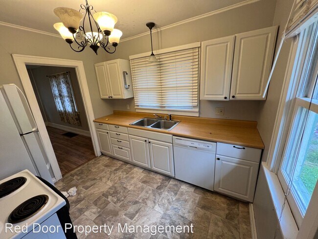 Foto del edificio - 2 br, 1 bath House - 3404 2nd Ave N. Great...