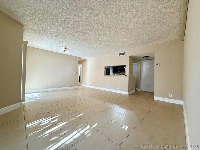 Foto del edificio - 9901 Westview Dr