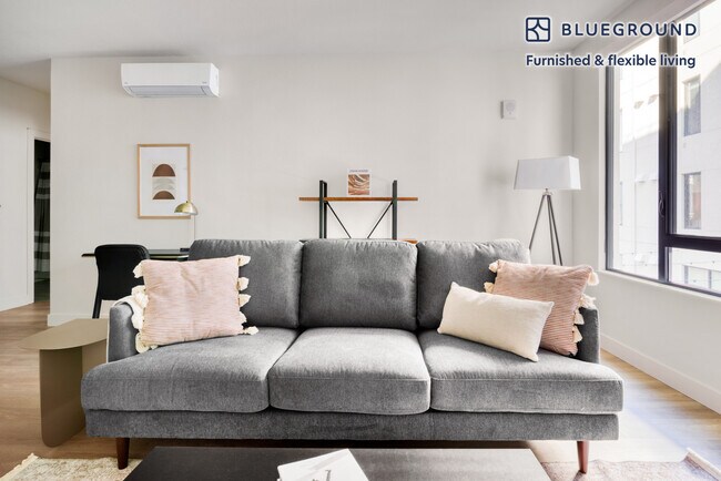 Foto del edificio - 2033 Blake St