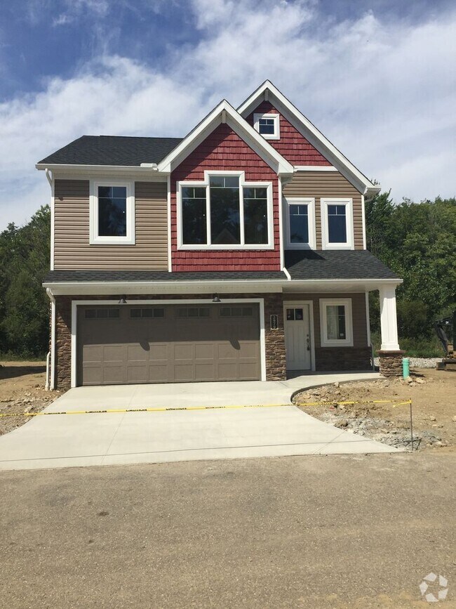 Building Photo - 2979 Creekside Ct