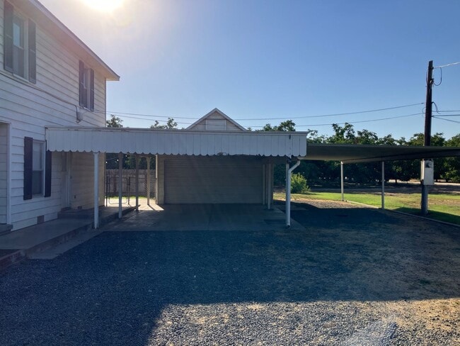 Building Photo - 2701 Finney Rd