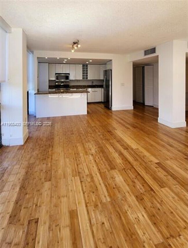 Photo - 600 NE 36th St Apartment