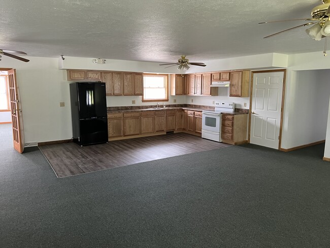 Building Photo - 43152 OH-39