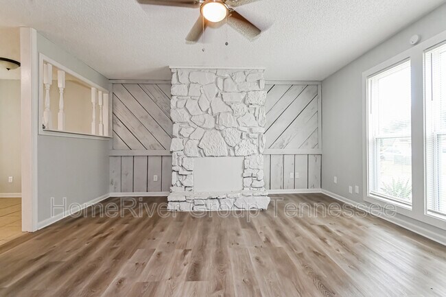 Foto del edificio - 3351 Cloudland Dr