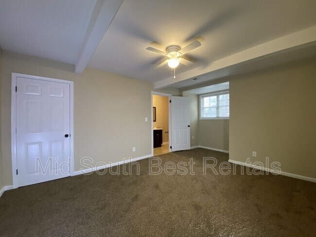 Foto del edificio - 3052 James Rd