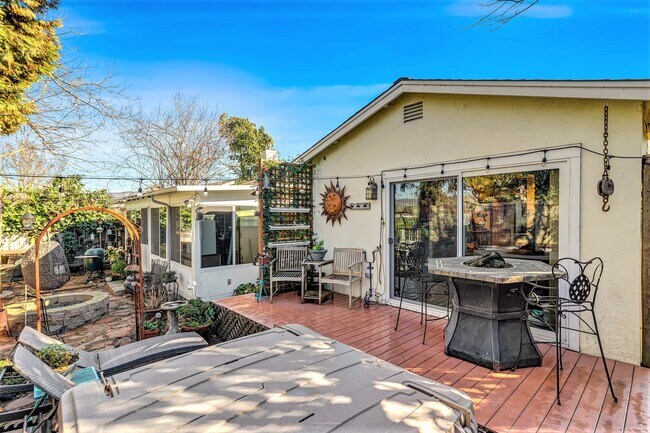 patio trasero - 792 Lathrop St