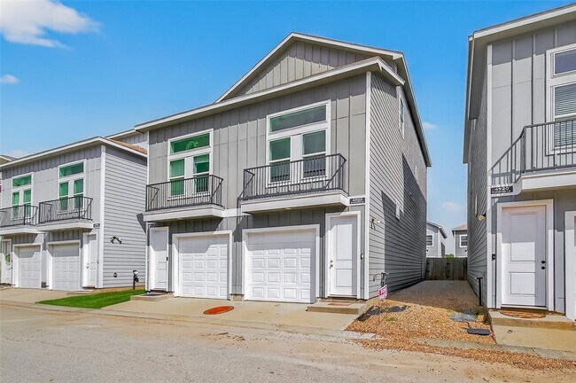 Building Photo - 4922 Paradigm Ln