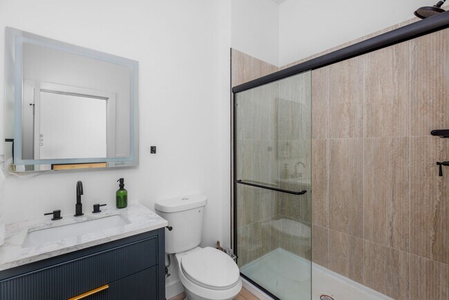 Foto del edificio - 2110 Drescher St