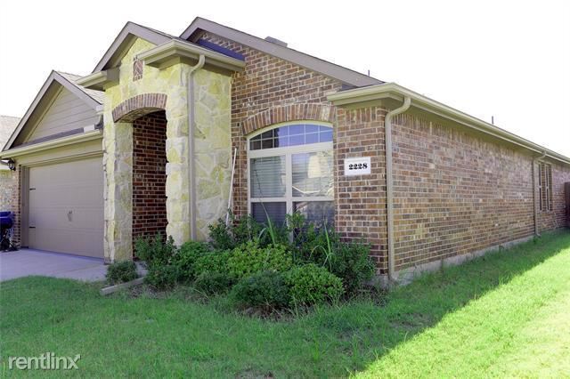 Building Photo - 4 br, 2 bath House - 2228 Torch Lake Drive