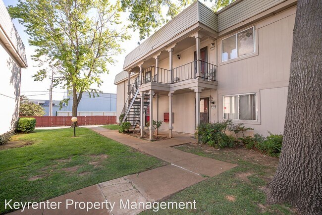 Building Photo - 3 br, 2 bath House - 6728 S Lewis Avenue, ...