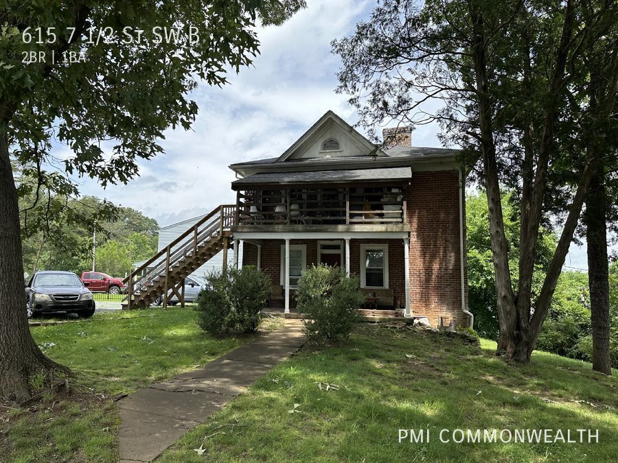 Primary Photo - 615-7 1/2 7 1/2 St SW