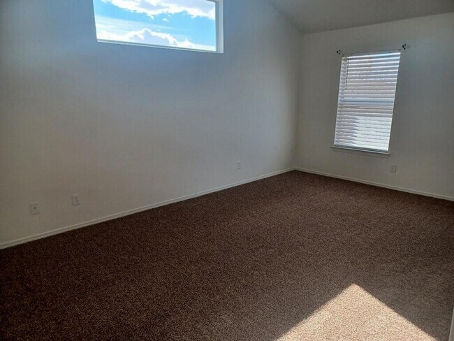 Foto del edificio - 709 Portillo Dr