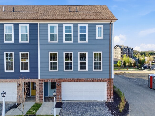 Photo - 227 Oliver Way Townhome