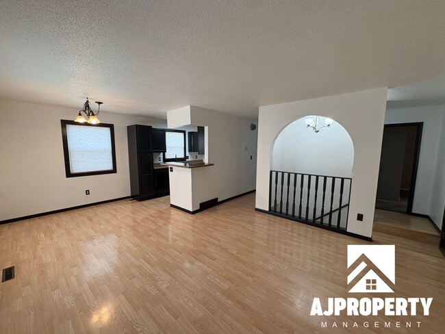 Foto del edificio - 422 S Lincoln Ave