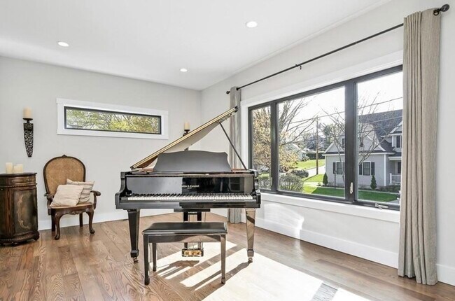 Building Photo - 57 Winford Way