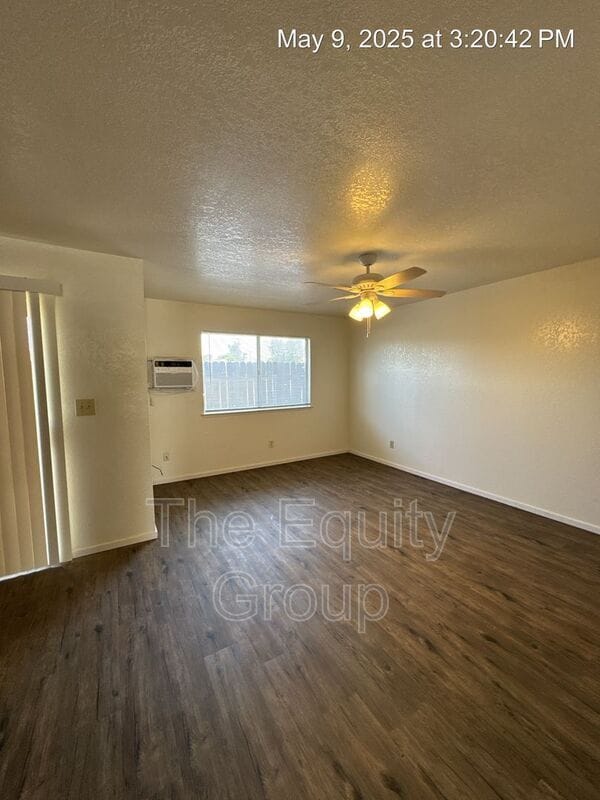 Building Photo - 1226 S Santa Fe St