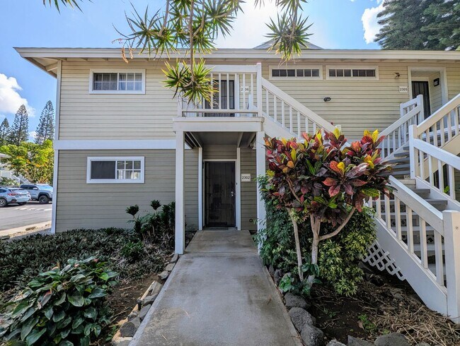Building Photo - Available November 1, 2025 | A charming gr...