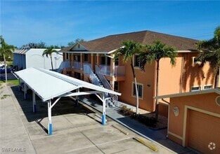 Building Photo - 1109 SW 48th Terrace