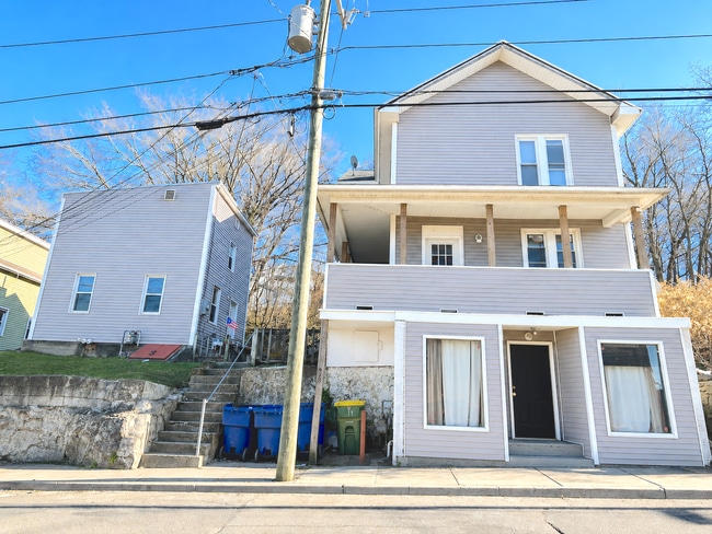Building Photo - 423-429 Baldwin St