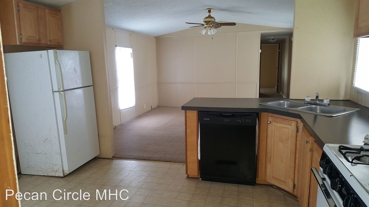 Foto principal - 4340 Raleigh Millington Rd