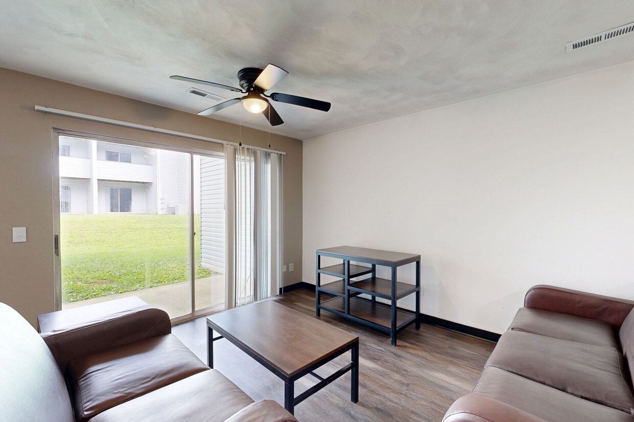 Photo - The Hills Southview Apartments