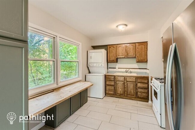Foto del edificio - 508 Monroe Ave, St. Charles, IL, 60174